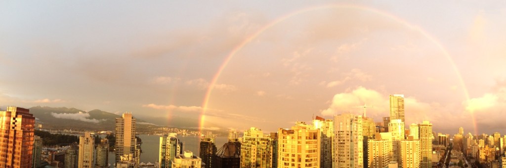 Taken with iPhone5 and retouched on PC.